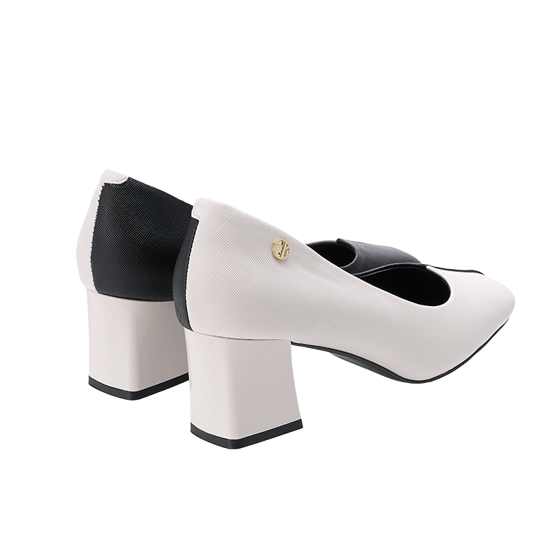 QH8837 Two Tone Pump Shoes