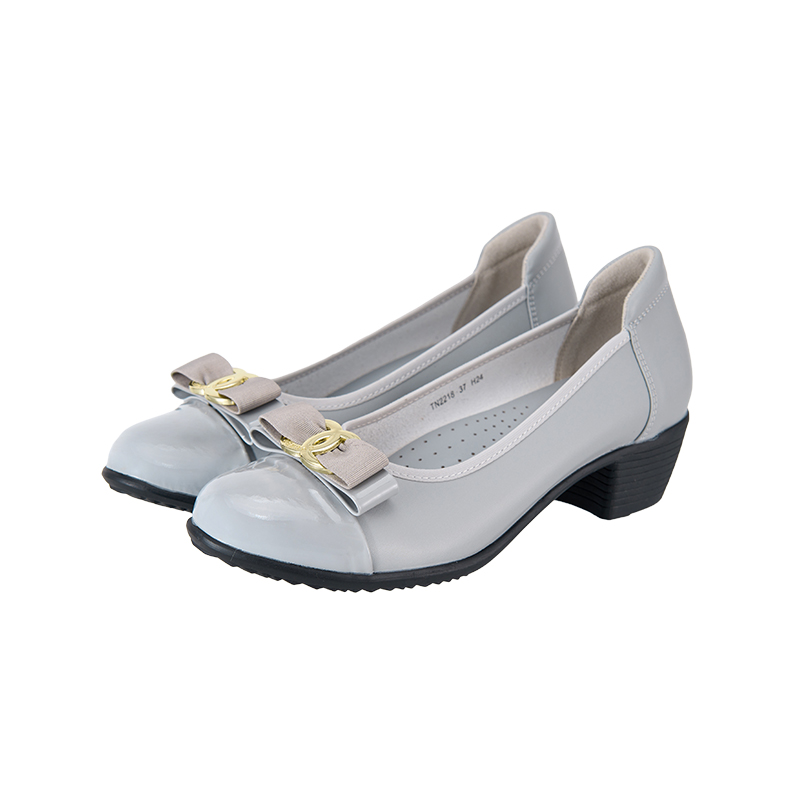 TN2218 - Block Heel Pump Shoes