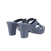 TN2219 Block Heel Slides
