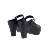 TN2222 Easy slip-on platform heel sandals