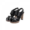 EHH2025 Effortless slip-on sandals